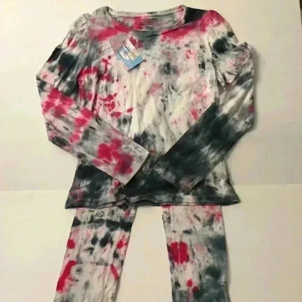 New! Long sleeve shirt and leggings Tie dye set